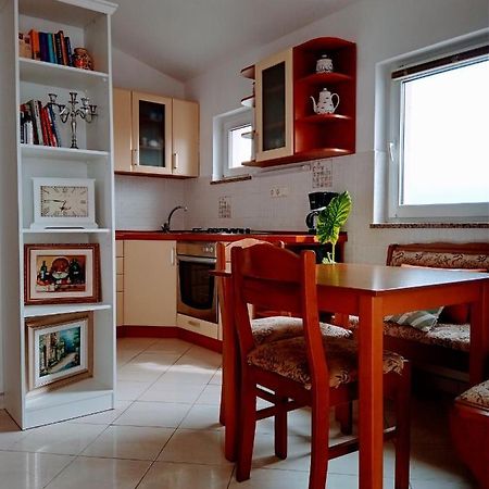 Apartmani Nikolina Ražanac Εξωτερικό φωτογραφία