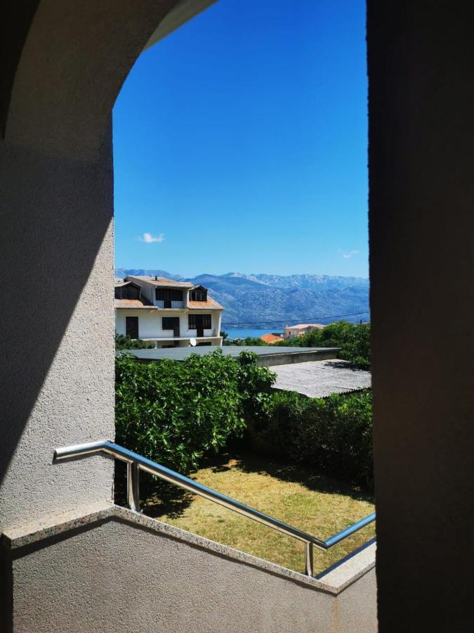 Apartmani Nikolina Ražanac Εξωτερικό φωτογραφία