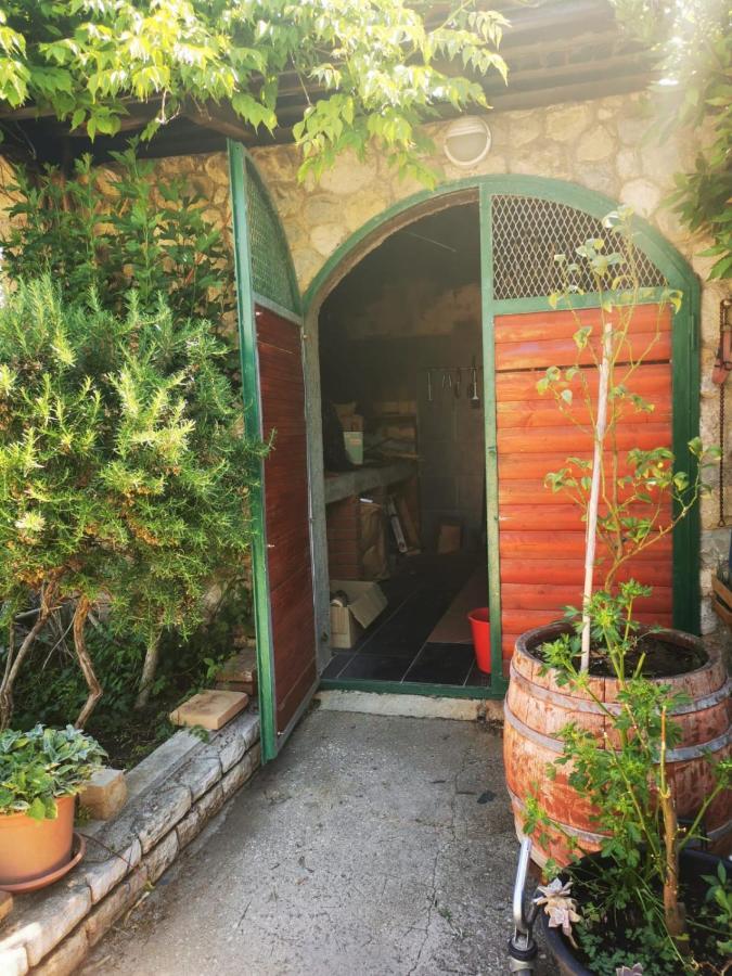 Apartmani Nikolina Ražanac Εξωτερικό φωτογραφία