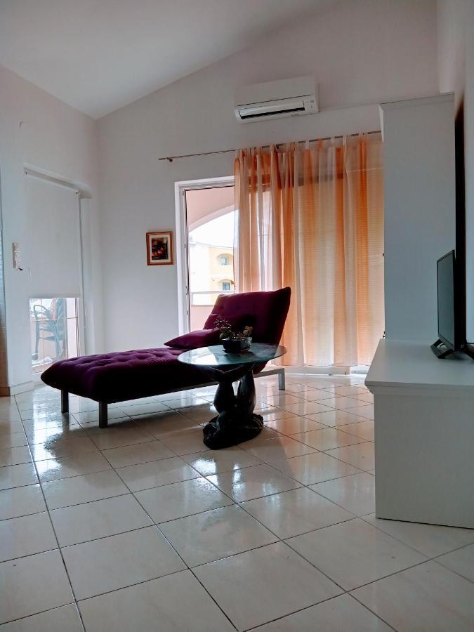 Apartmani Nikolina Ražanac Εξωτερικό φωτογραφία